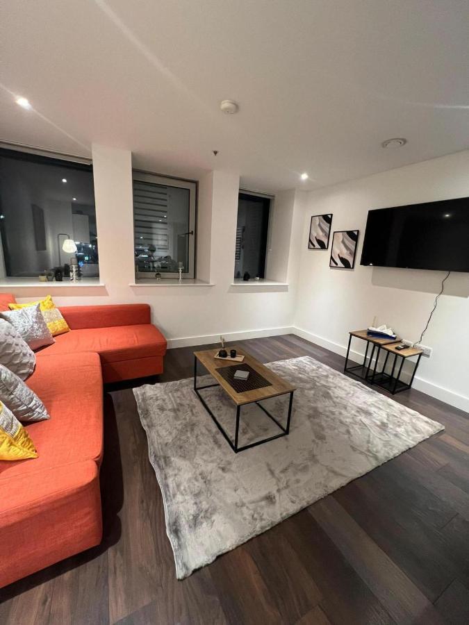 Spacious Sleep 7 Flat 20 Mins Central London Bp65 외부 사진