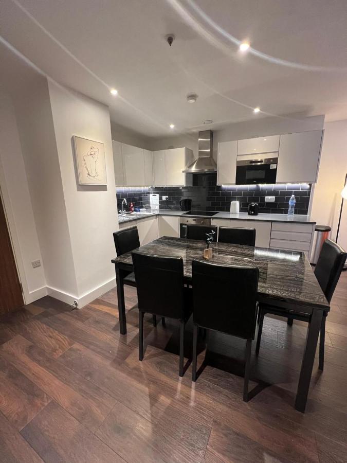 Spacious Sleep 7 Flat 20 Mins Central London Bp65 외부 사진