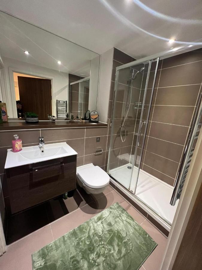 Spacious Sleep 7 Flat 20 Mins Central London Bp65 외부 사진