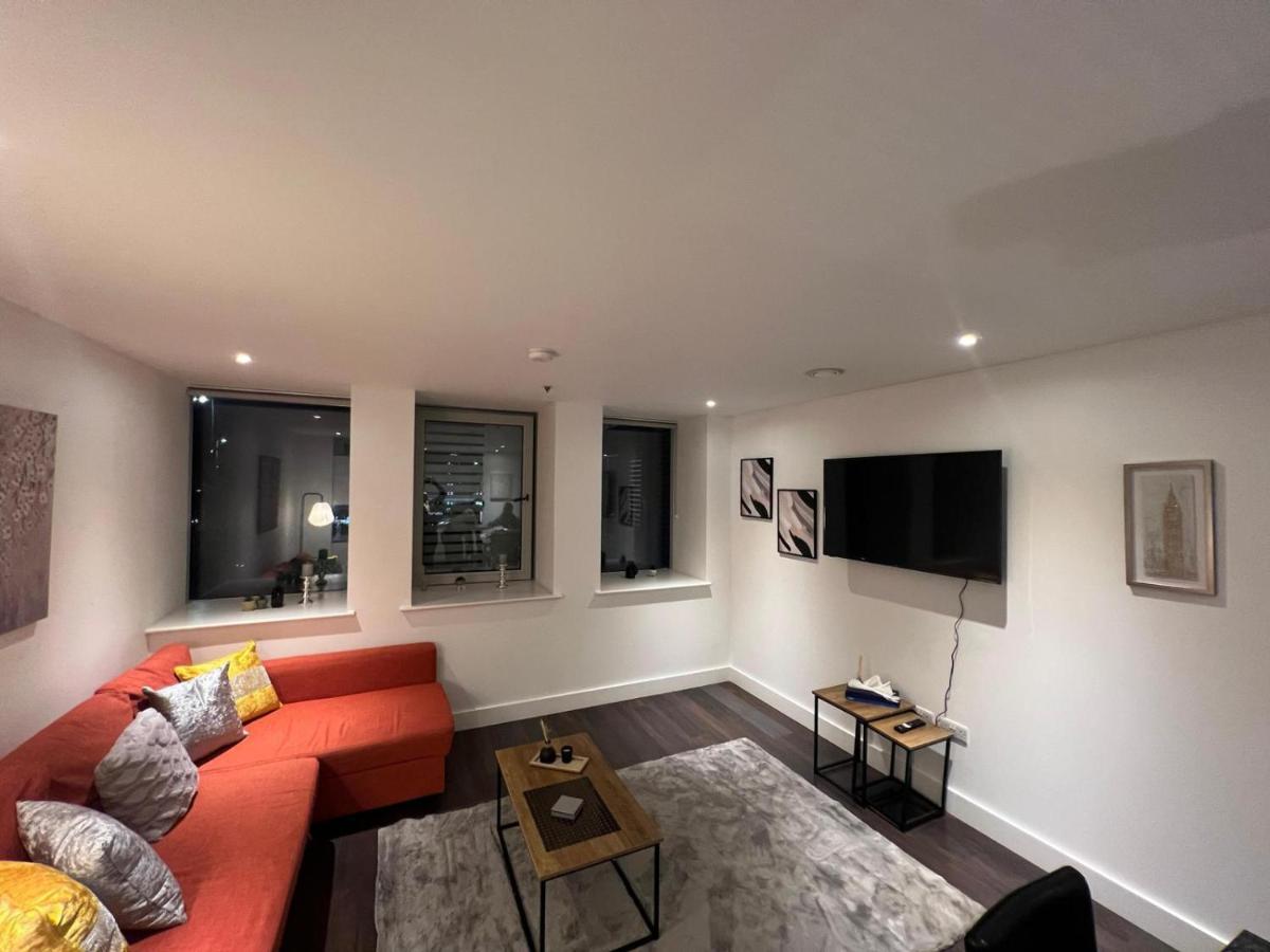 Spacious Sleep 7 Flat 20 Mins Central London Bp65 외부 사진